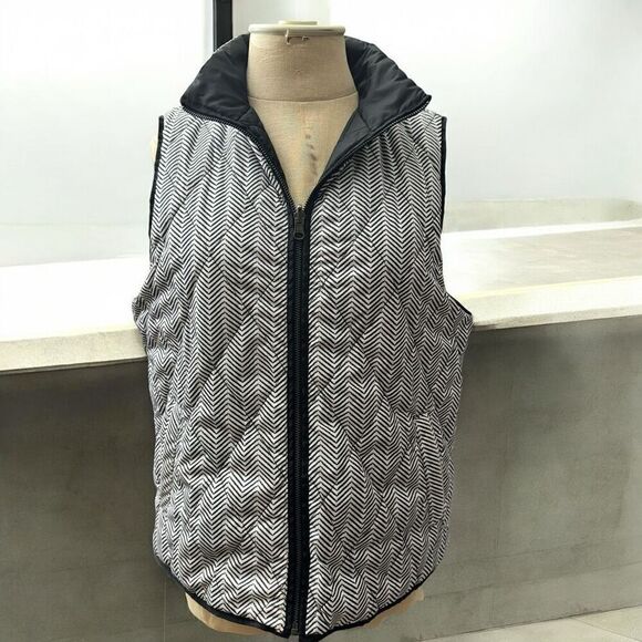 The Limited Reversible Puffer Vest / SZ: M / NWOT - Picture 1 of 7